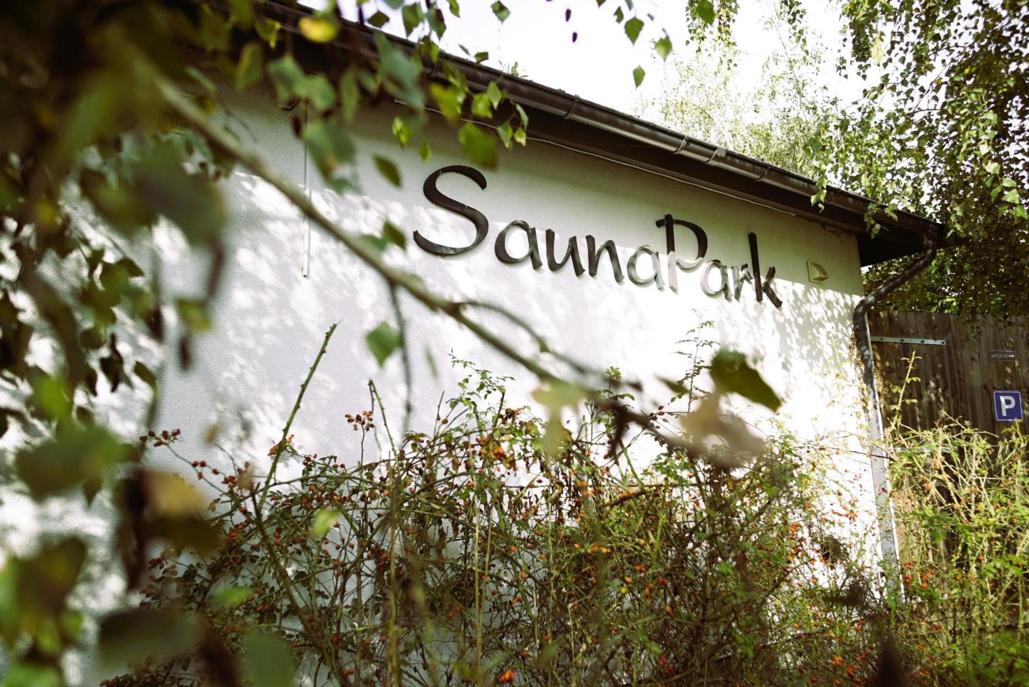 Saunapark Spa Lowyn Buitenkant foto